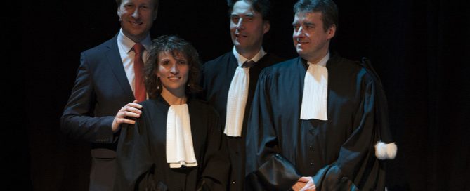 Rentrée solennelle du Barreau de Verviers 2017 (de gauche à droite) : Geoffrey DELIÉGE, orateur ; Laetitia CAMPAGNA (présidente du Jeune Barreau) ; Pierre HENRY (bâtonnier de Verviers) ; Jean-Marc ANDRÉ (bâtonnier de Versailles)